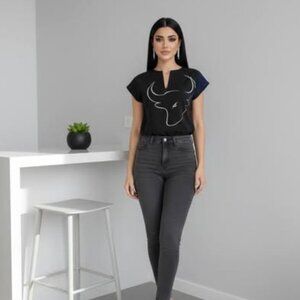 Black Graphic Bull Top